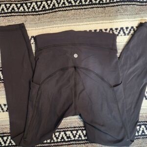 Lululemon xs/s black/gray leggings pockets and waist band